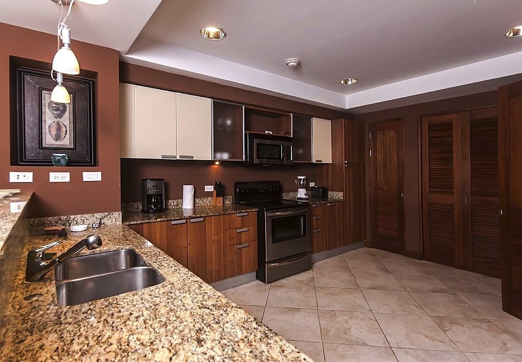 Condo – 2B
