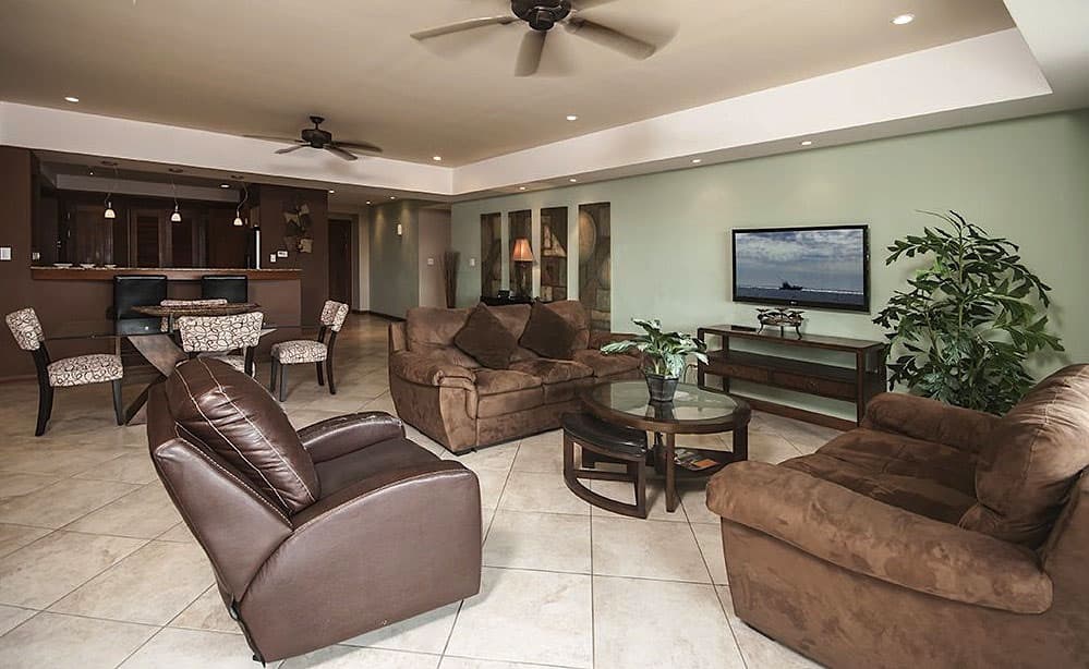 Condo – 2B