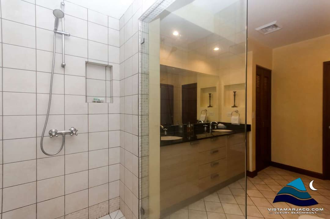 Condo – 5C
